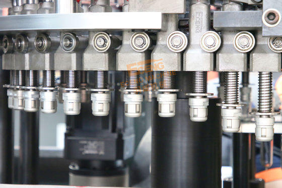 8 ماشین تنفس بطری های پلاستیکی خودکار K8 14000-18000BPH