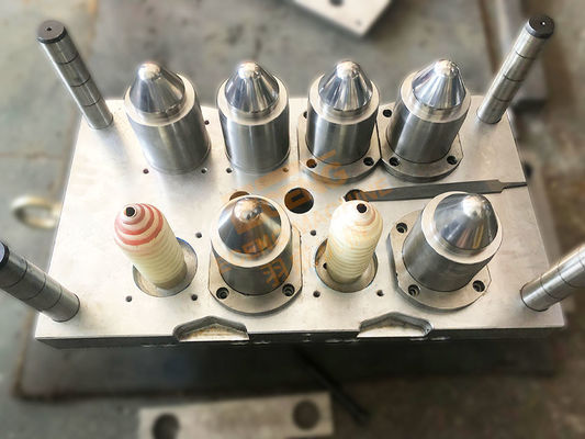 500 میلی لیتر PET Preform Mold 8 Cavity PET Blow Molding CE SGS ISO
